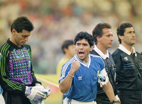 Maradona: "La Selección del ´90 fue diez mil veces más guapa que la del