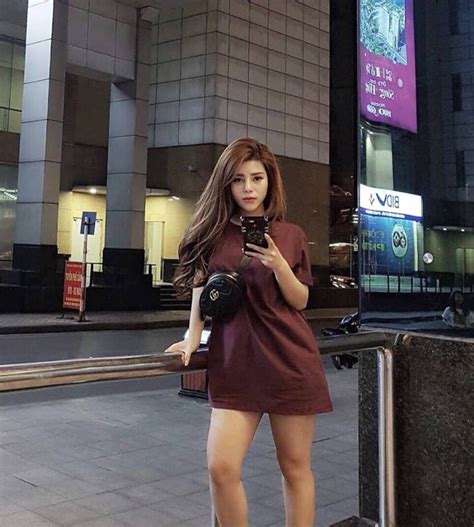 Nhan sắc xinh như hot girl của bạn gái rapper Lil Knight thanh xuân của thế hệ X một thời