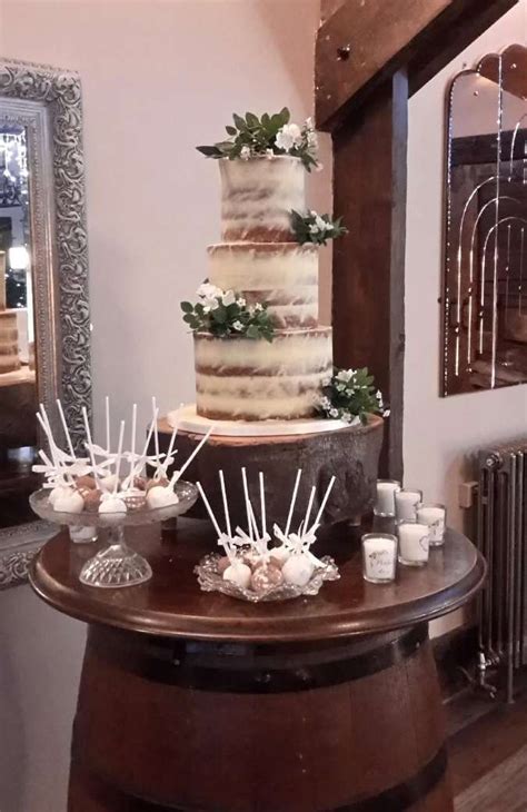 Naked Buttercream A Truly Scrumptious Cake