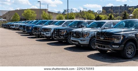 Ford F150 Pickup Stock Photos - 1,422 Images | Shutterstock