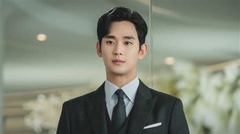 Potret Mesra Kim Soo Hyun Dengan Lawan Mainnya Dalam Drama Nggak Cuma Kim Ji Won Hot