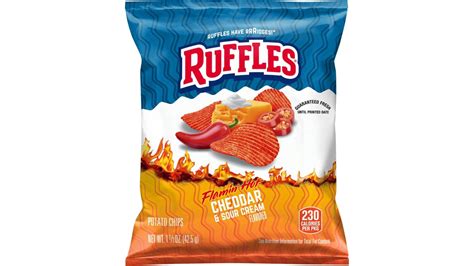 Ruffles Flamin Hot Cheddar And Sour Cream Potato Chips 1 5 Oz Delivery Near Me Doordash