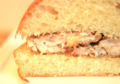 Lets Make A Fried Bbbrrraaaiiinnnsss Sandwich