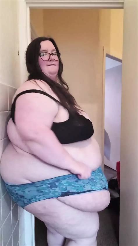 Full Bathroom Strip Tease Free Bbw Porn Video Xhamster