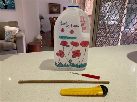 Make An Anzac Day Lantern Anzac Day Craft Families Magazine