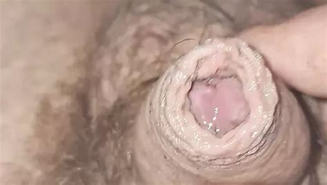 Transe Mit Kleinen Mikropenis Und Riesigem Dildo XHamster