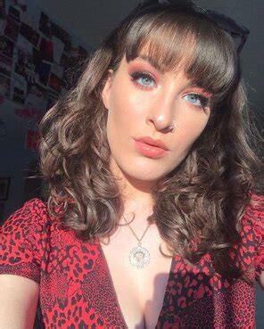 Those Eyes And Those Tits Porn Pic