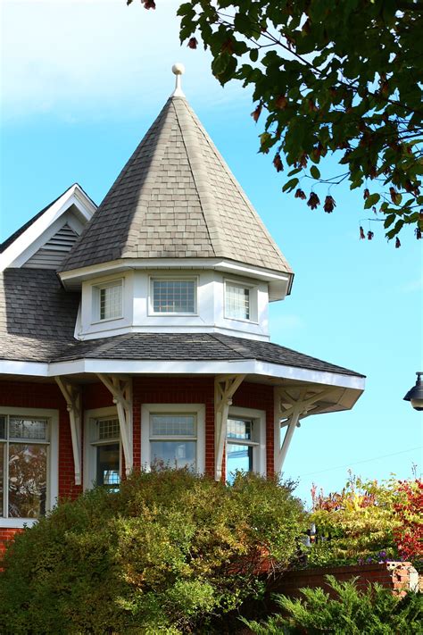 Домик с башенкой (43 фото) - фото - картинки и рисунки: скачать бесплатно