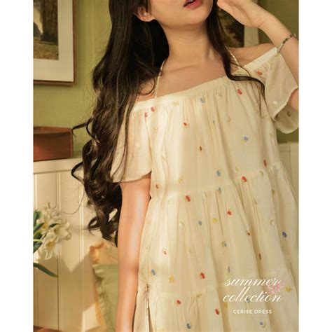 Váy trễ vai hoa thêu NAKED by V Cerise Dress Shopee Việt Nam