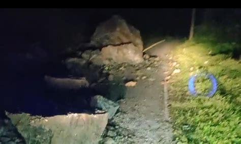 Liputan Gampong News Sempat Tertutup Bebatuan Gunung Lintasan Tangse