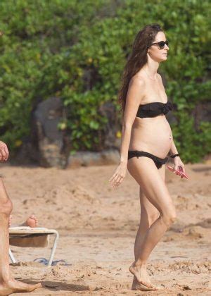 Emilie Livingston In Bikini 2016 09 GotCeleb