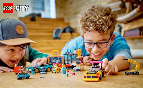 LEGO 60389 CITY Custom Car Garage - The Model Shop