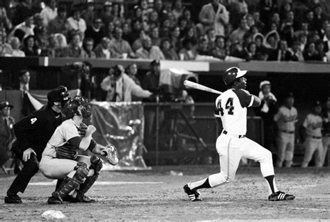 Hank Aaron Rose Above Racist Hate Mail And Threats In Pursuit Of Babe
