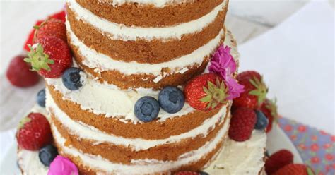 Ullatrulla Backt Und Bastelt Mein Naked Cake Mit Vanille Und Mascarponecreme