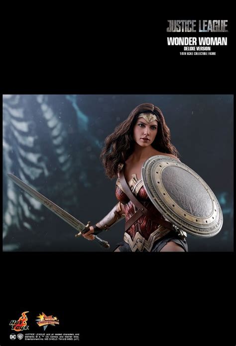 Hot Toys Justice League Wonder Woman Deluxe Version 1
