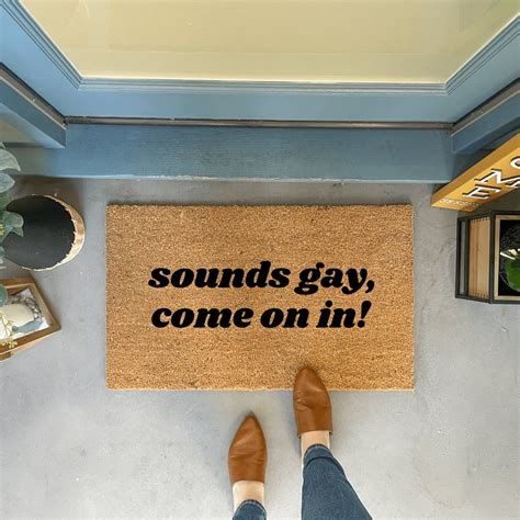 Decoración del Mes del Orgullo Suena Gay Im In Felpudo del Orgullo Regalo de boda LGBTQ