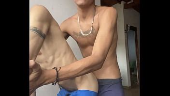 SEXO EN EL SAUNA GAY XNXX