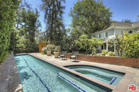 El Bajista De Red Hot Chili Peppers Vende Su Casa Yaencontre