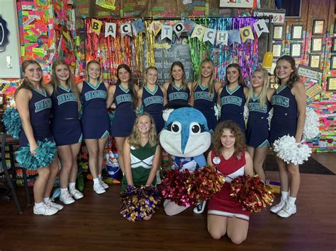 Inside the wharf amphitheater orange beach al hidden lounges 11