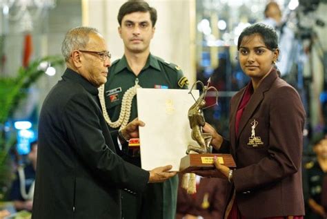 Deepika Kumari Receives Arjuna Award Commonwealth Games India People