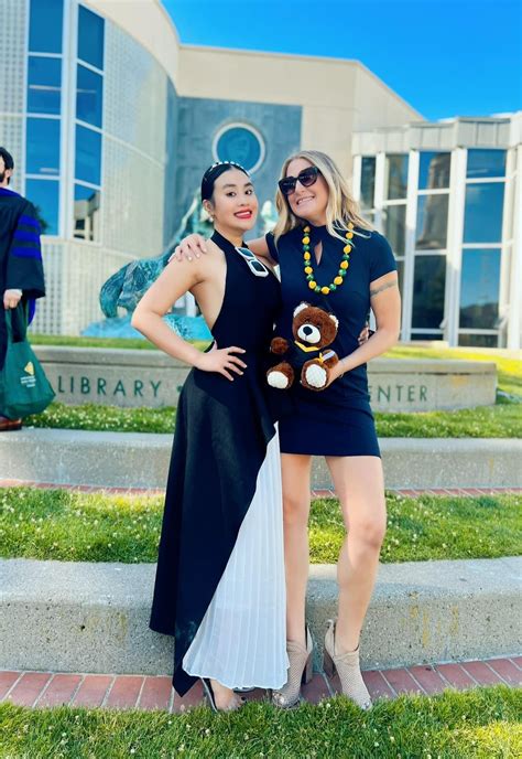 Bất ngờ với học vấn của hot girl Huyền Trang được ví như nữ bản Cường Đô la