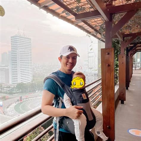 7 Penyanyi Solo Pria Era 2000 An Ini Sudah Jadi Ayah Pesonanya Tetap Menawan Hot Liputan6