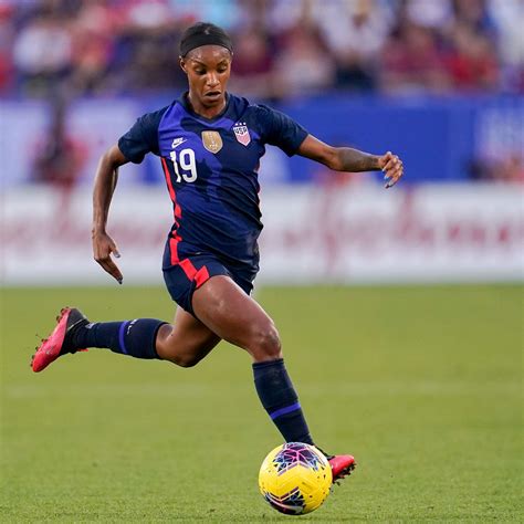 Famous Soccer Players Girl Descubra Todas As Vantagens De Apostar No