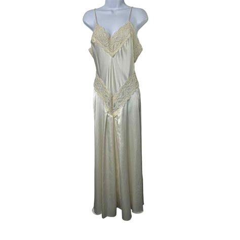 Vintage Lingerie Cacique Ivory Nightgown Women S Medi Gem