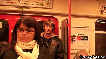 Tetona Maduro Regordete Recogido Y Perrito Follada Xvideos