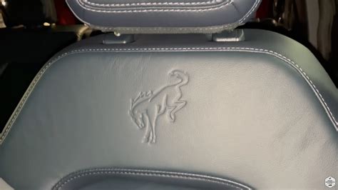 Outer Banks Interior Tour : Dark Space Gray With Navy Pier Leather ...