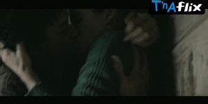 Jemima Rooper Lesbian Scene In Matriarch Tnaflix