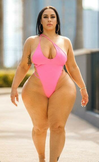 Selene Castle Https Iamselenecastle Selenacastle Selenecastle Nude OnlyFans The