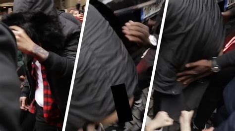 Justin Bieber Exposed His Ass Again