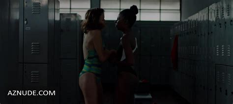 ALLI WILLOW Nude AZNude