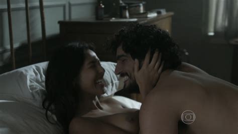 Naked Yanna Lavigne in Ligações Perigosas