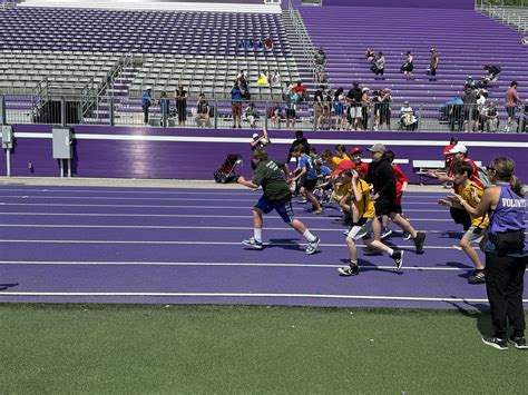 Surprisingly, the western alumni stadium hosted a record crowd 17