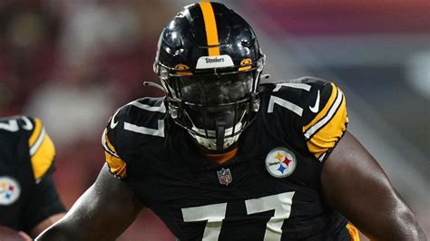 Patra Steelers First Round Lt Broderick Jones Happy To Sit Back