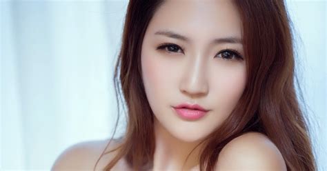 Choáng với bikini màu lôi cuốn Ảnh Sex