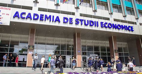 Studenta Surprins C F Cea Sex N Timpul Orelor Online Exmatriculat