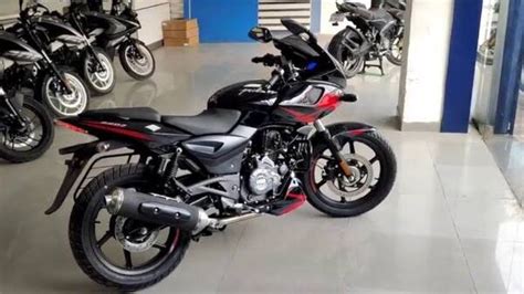 Bajaj Pulsar 220F makes a comeback: Bookings open at dealerships | HT Auto