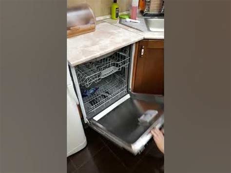 Не фиксируется дверца посудомоечной машины Bosch SMV25EX03R в открытом ...