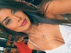 BBB20 Went To Make Fun Of The Camera In The Pool And Ended Up Paying For A Boob Job Carioca