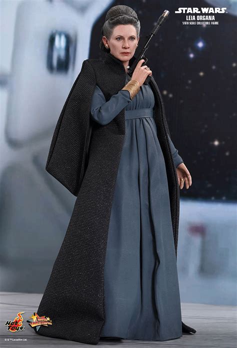 The Force Is Strong With Hot Toys Leia Organa Figure From The Last Jedi