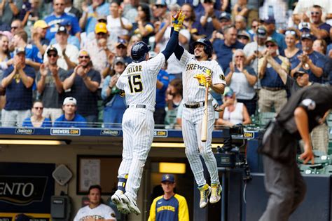 Milwaukee Brewers Still Fighting for Wild Card Spot - The New York Times