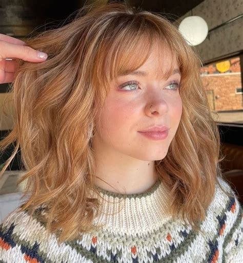 Medium Length Hair In Strawberry Blonde Copper Blonde Hair Red Hair With Blonde Highlights