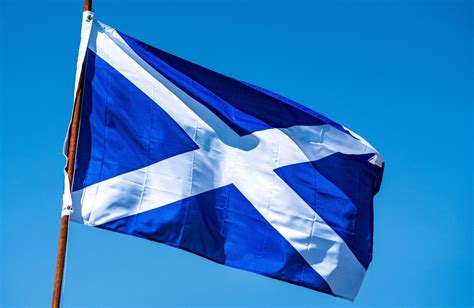 What’s the connection between St. Andrew and Scotland’s flag? - Get Fed™