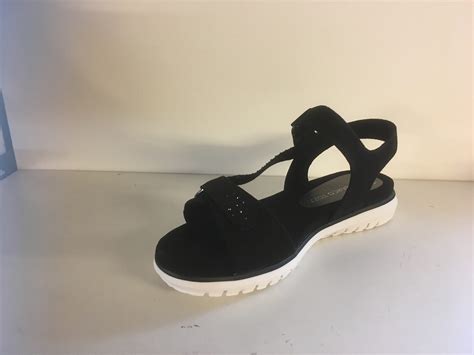 Smal sandal fra Marco Tozzi med glimmer i sort stof.