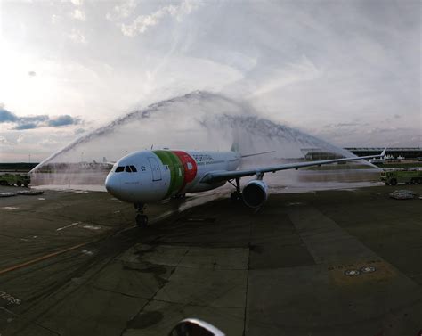 Welcome to IAD! : r/aviation