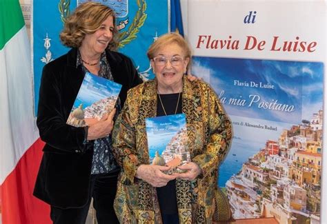 Il Vescovado Positano Giugno Flavia De Luise Presenta La Versione