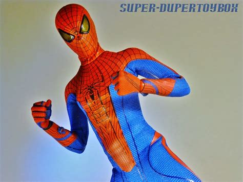 Super DuperToyBox Hot Toys 1 6 Scale Amazing Spider Man